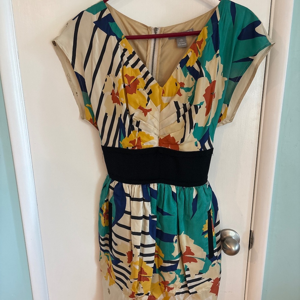 100% Silk Floral Dress – Size 4 – Statement Print – Waist Tie – Back Zip